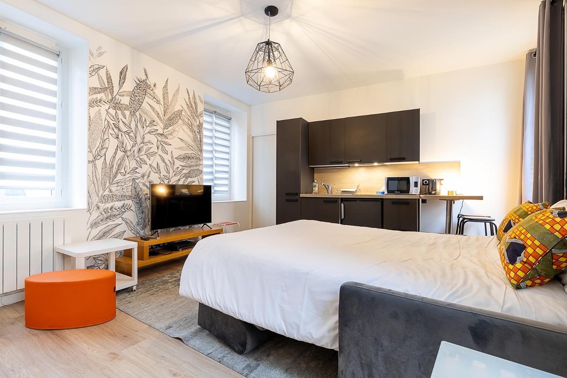 Smart Inn Fontainebleau Centre- Studio エクステリア 写真